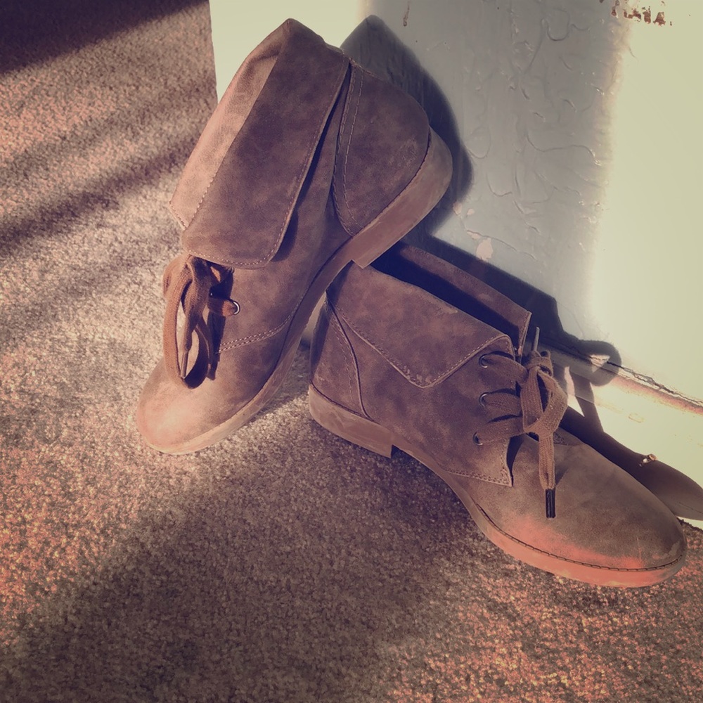 Brown boots